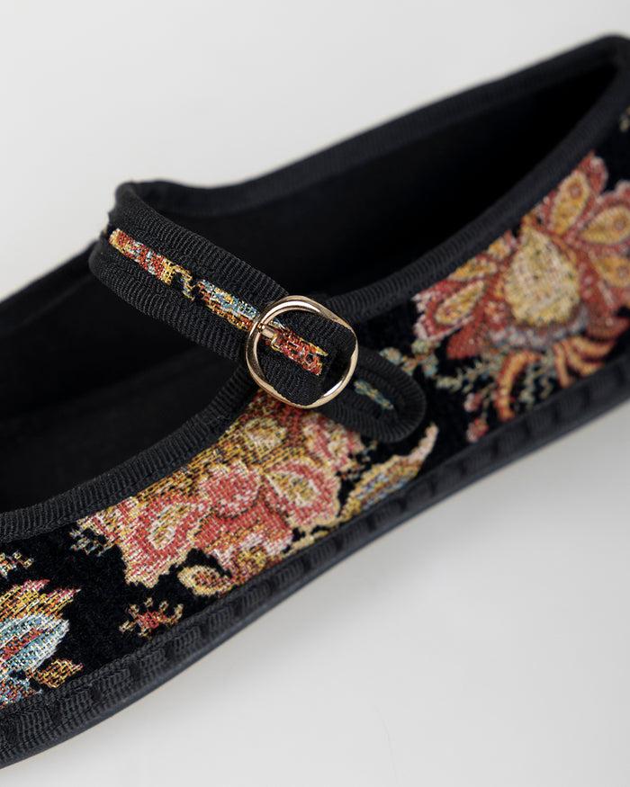 System Action Manoletina De Tela Con Cierre En Hebilla