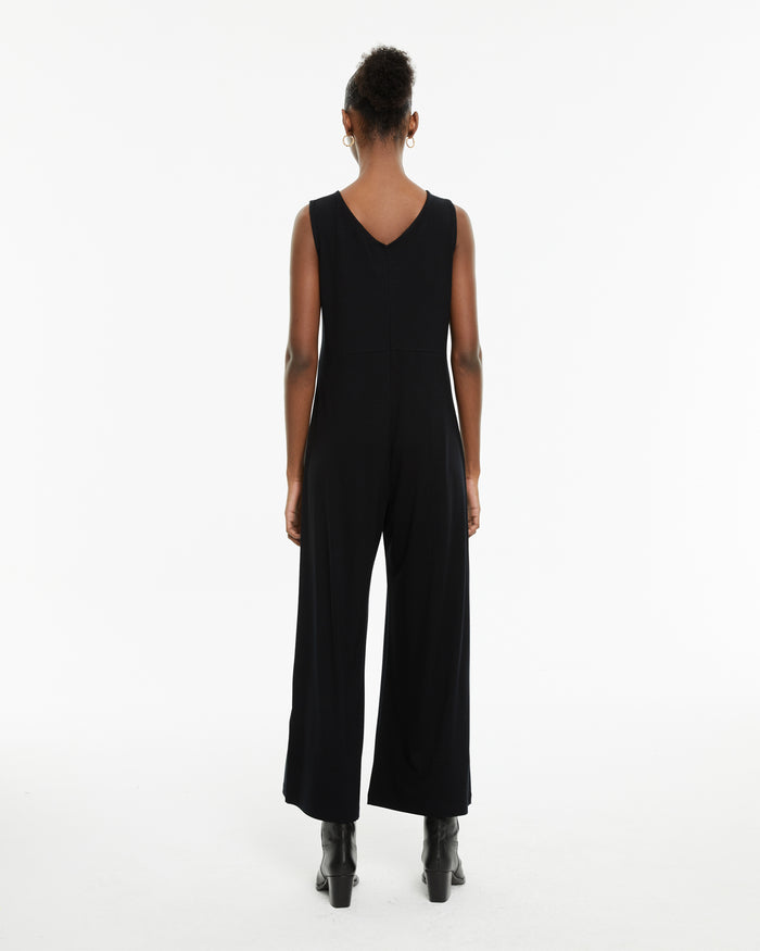 System Action Mono Largo Entallado Con Escote Pico Y Tirantes