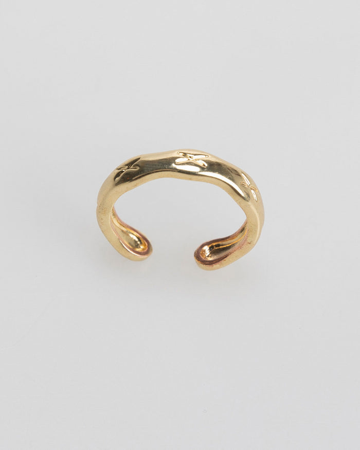 System Action Pack Tres Anillos Color Oro Con Relieve