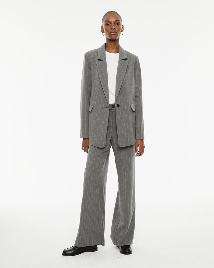 System Action Americana Raya Diplomática Gris