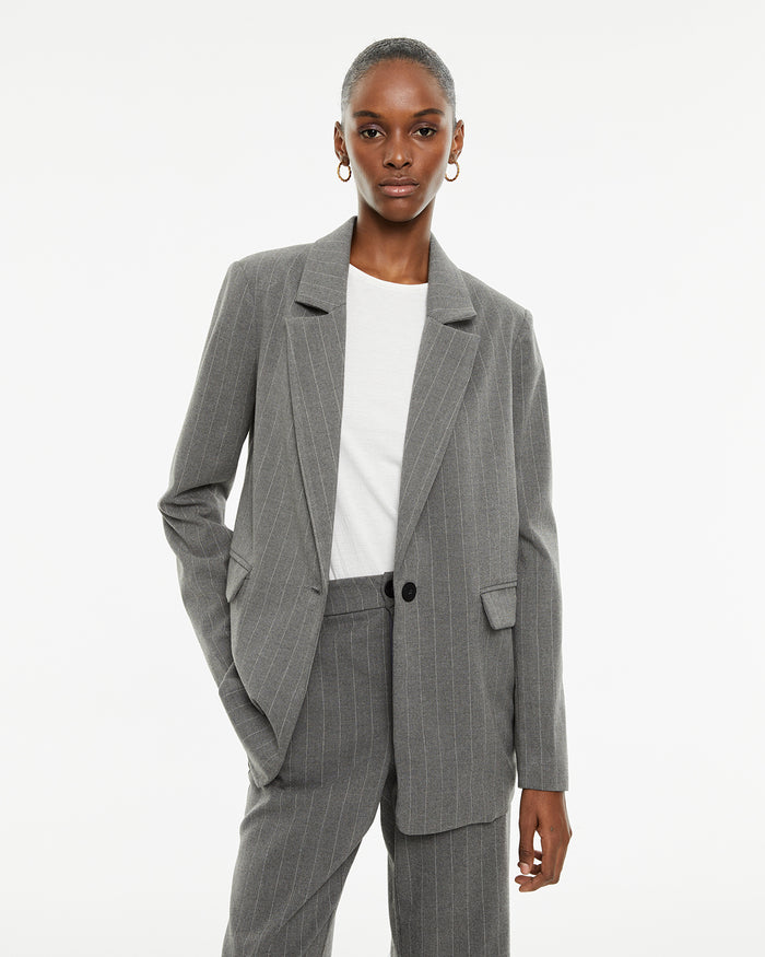 system action Americana raya diplomática gris