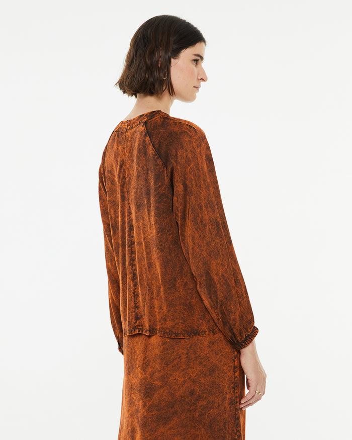 System Action Blusa Satinada Manga Abullonada