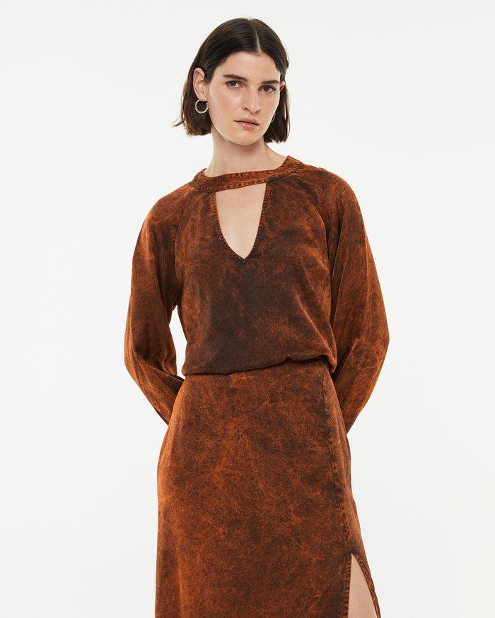 system action Blusa satinada manga abullonada