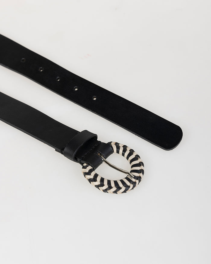 System Action Cinturón Negro Con Hebilla Bicolor