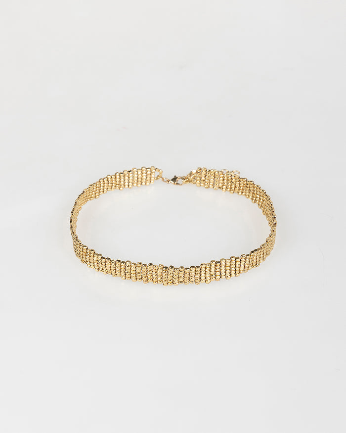 system action Collar choker dorado