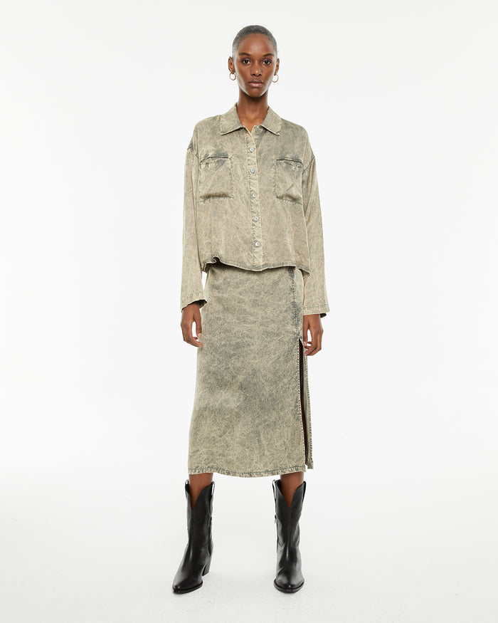 system action Falda midi evasé detalle botones