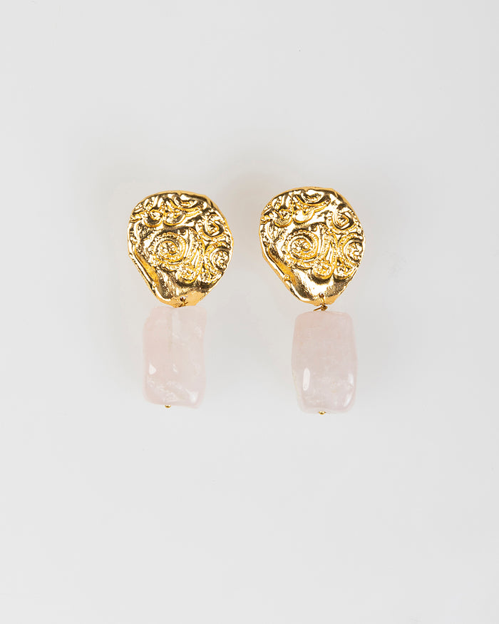 system action Pendientes dorados con piedra rosada