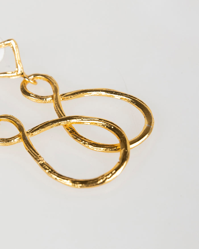 System Action Pendientes Largos Dorados