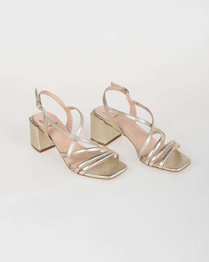 system action Sandalia de tiras con tacón