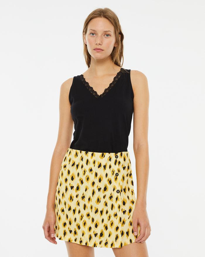 system action Top lencero detalle fruncido hombros