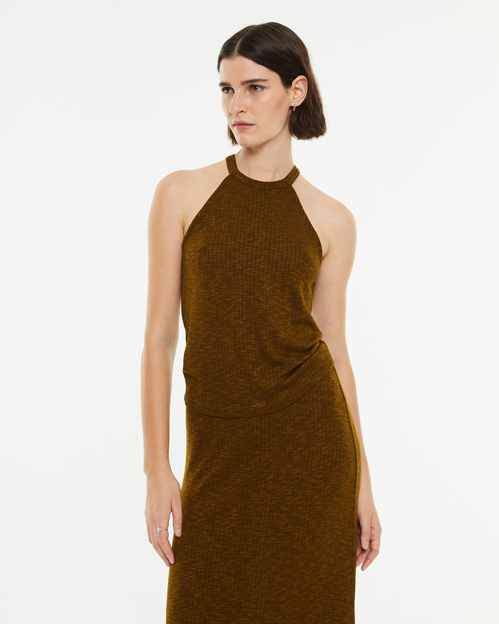 system action Top ajustado canalé efecto jaspeado cuello halter