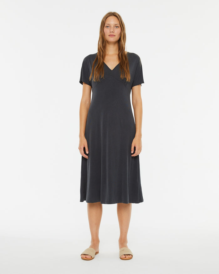 system action Vestido midi manga corta con frunce en pecho