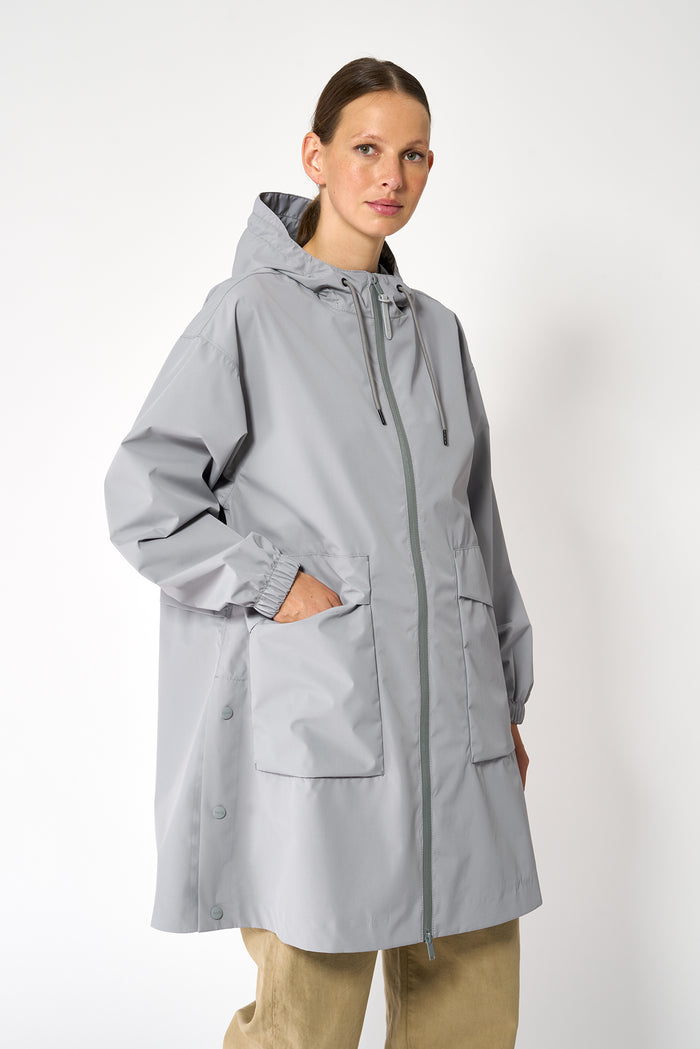 Tantä Rainwear Nebbia Monument