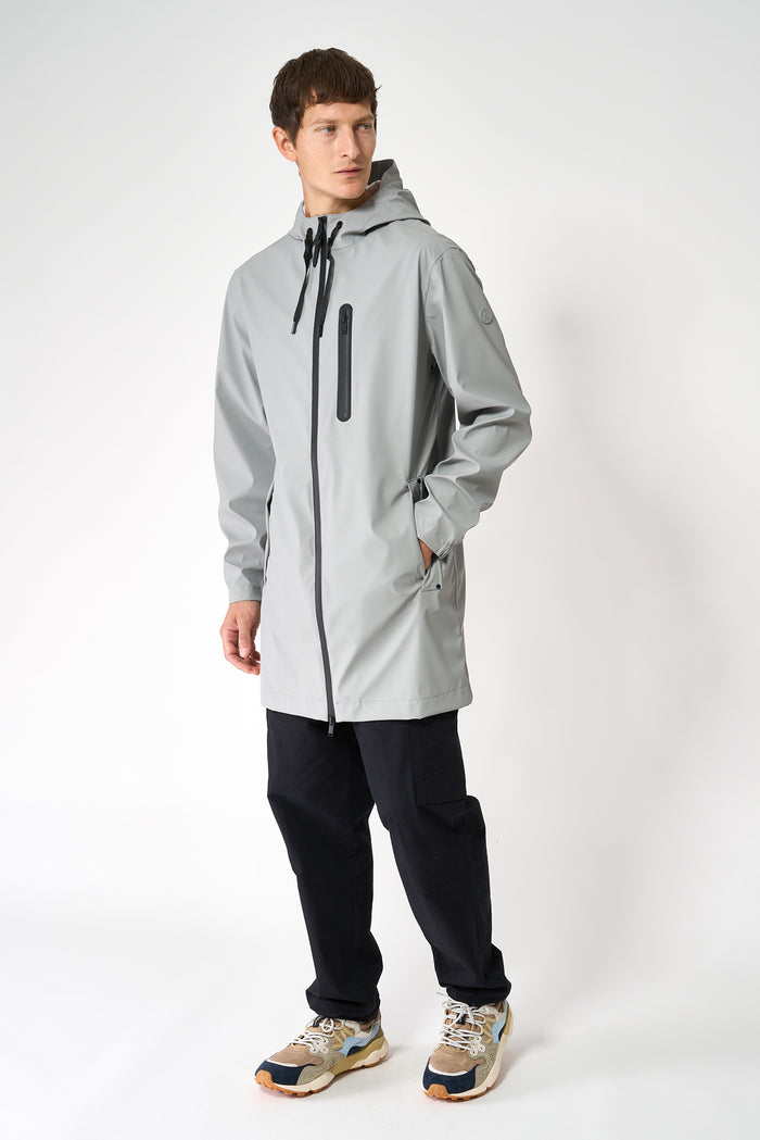 Tantä Rainwear Totiri Monument