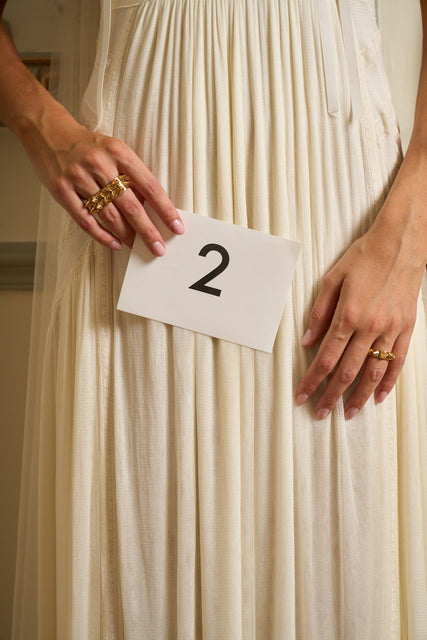 Teresa Helbig ANILLO DOBLE TACHUELAS