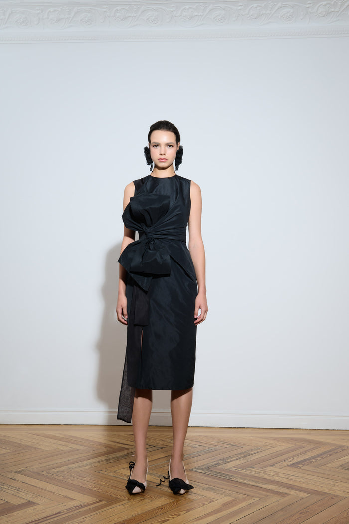 the 2nd skin co. Vestido de cóctel sin mangas con lazo