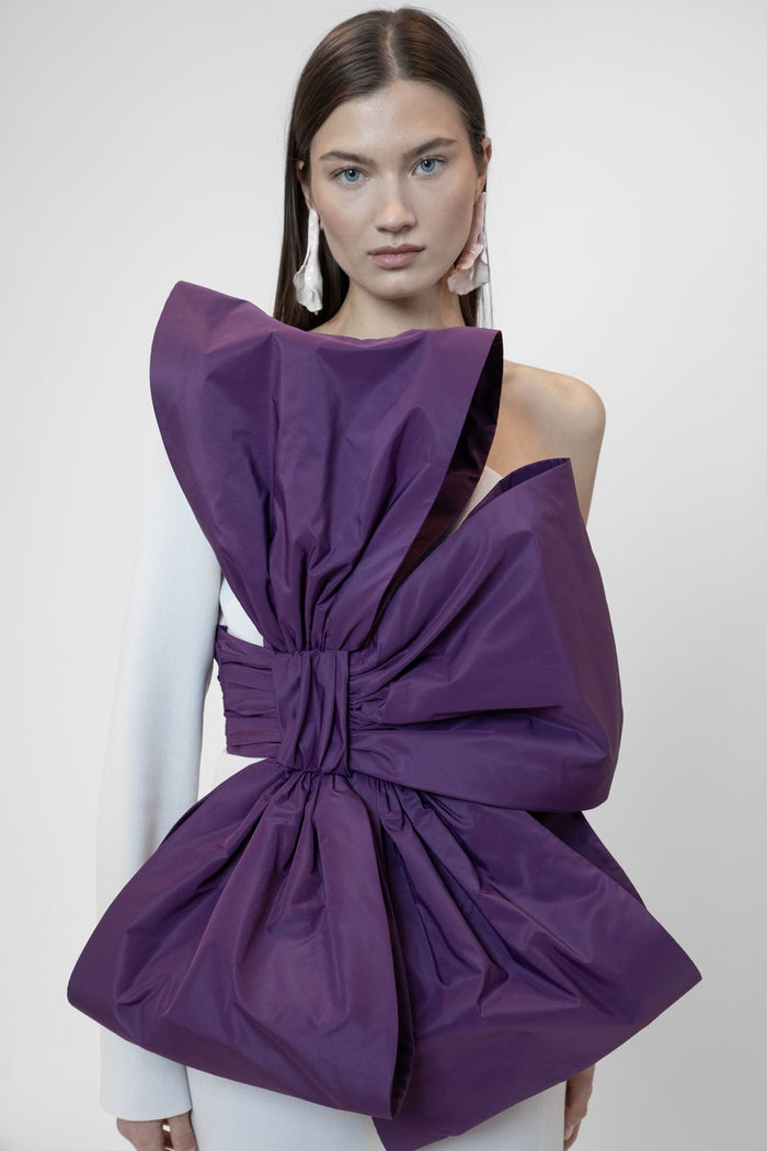 The 2nd Skin Co. Vestido Largo Con Manga Asimétrica Y Maxi Lazo