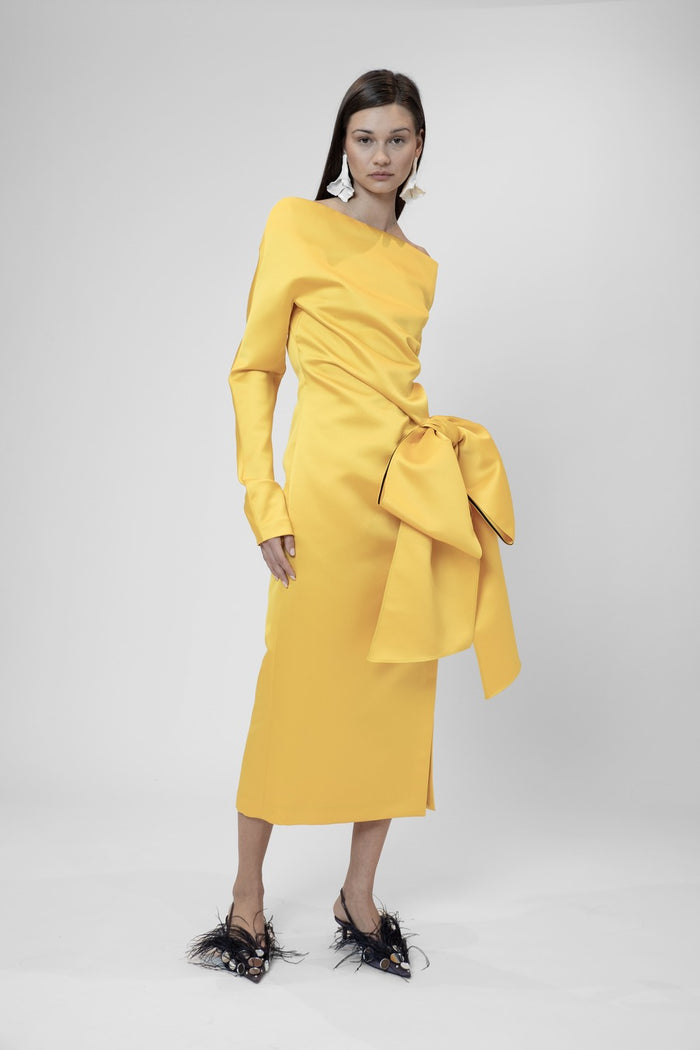 The 2nd Skin Co. Vestido Midi Con Hombros Descubiertos Y Lazo