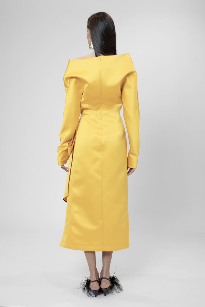 The 2nd Skin Co. Vestido Midi Con Hombros Descubiertos Y Lazo