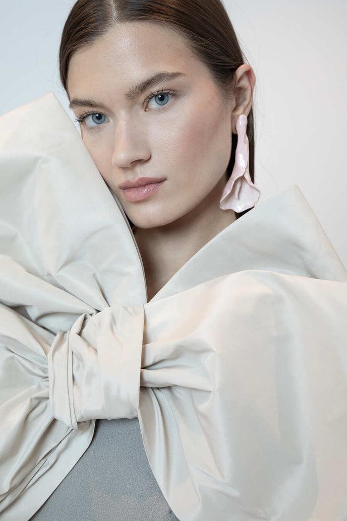 The 2nd Skin Co. Vestido Midi Sin Mangas Con Maxi Lazo En Escote