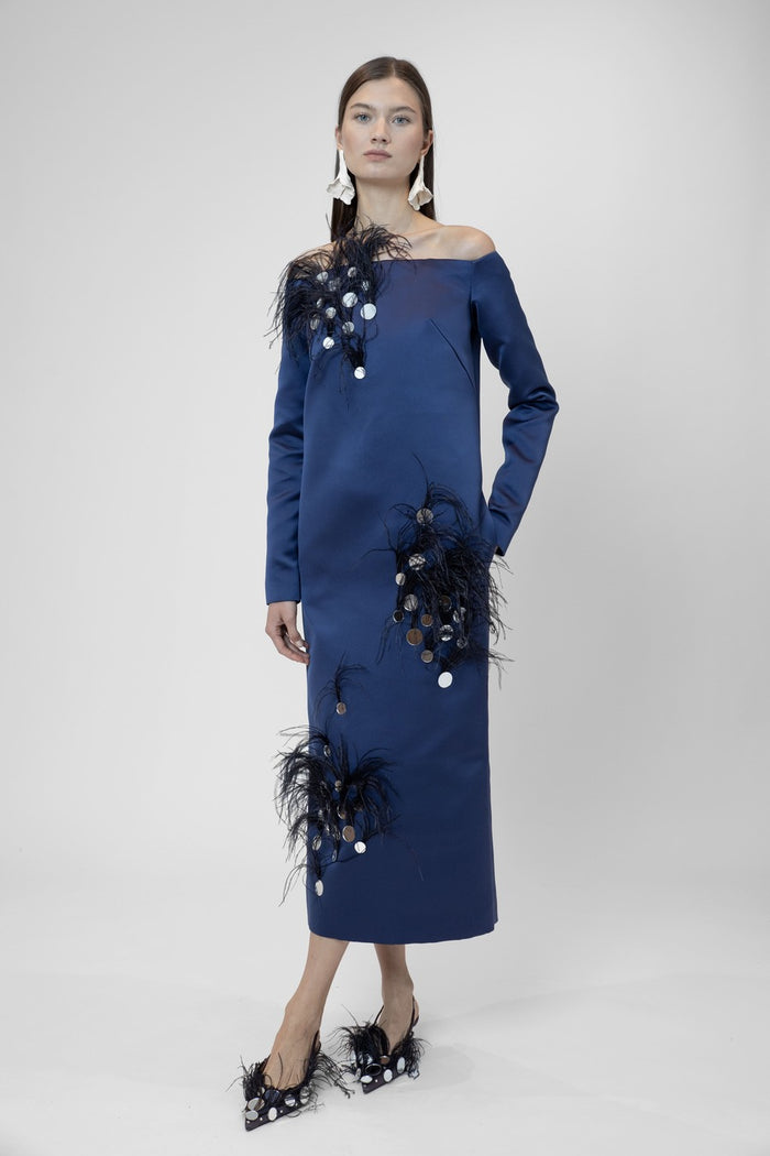 the 2nd skin co. Vestido midi strapless con plumas y espejos