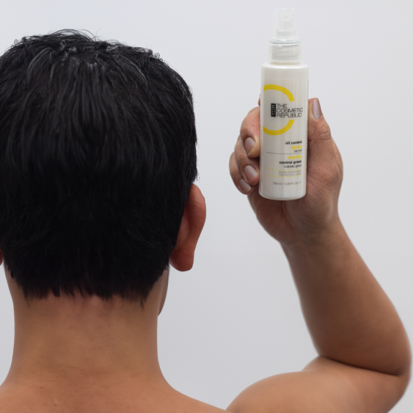 The Cosmetic Republic Oil Control Spray