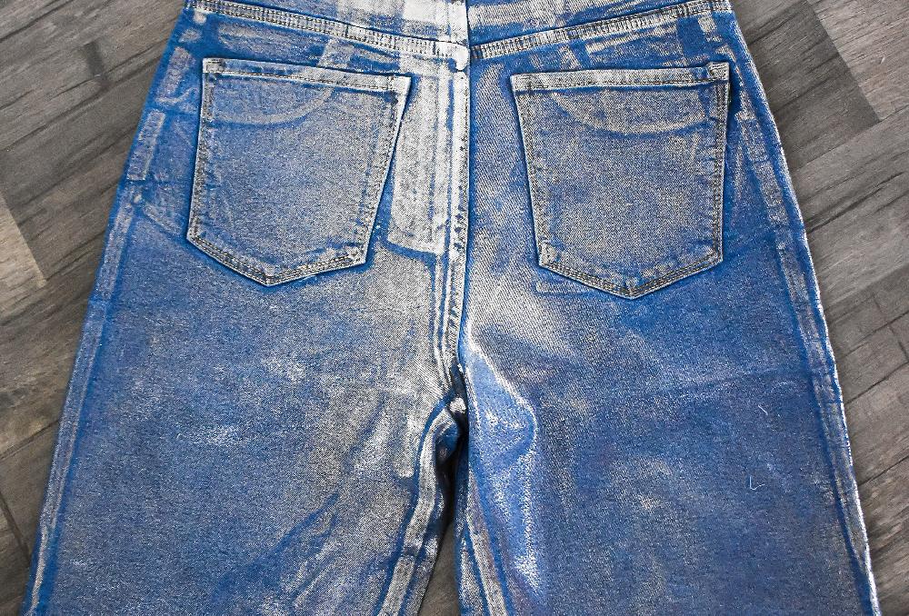 The New Black BERMUDA SILVER