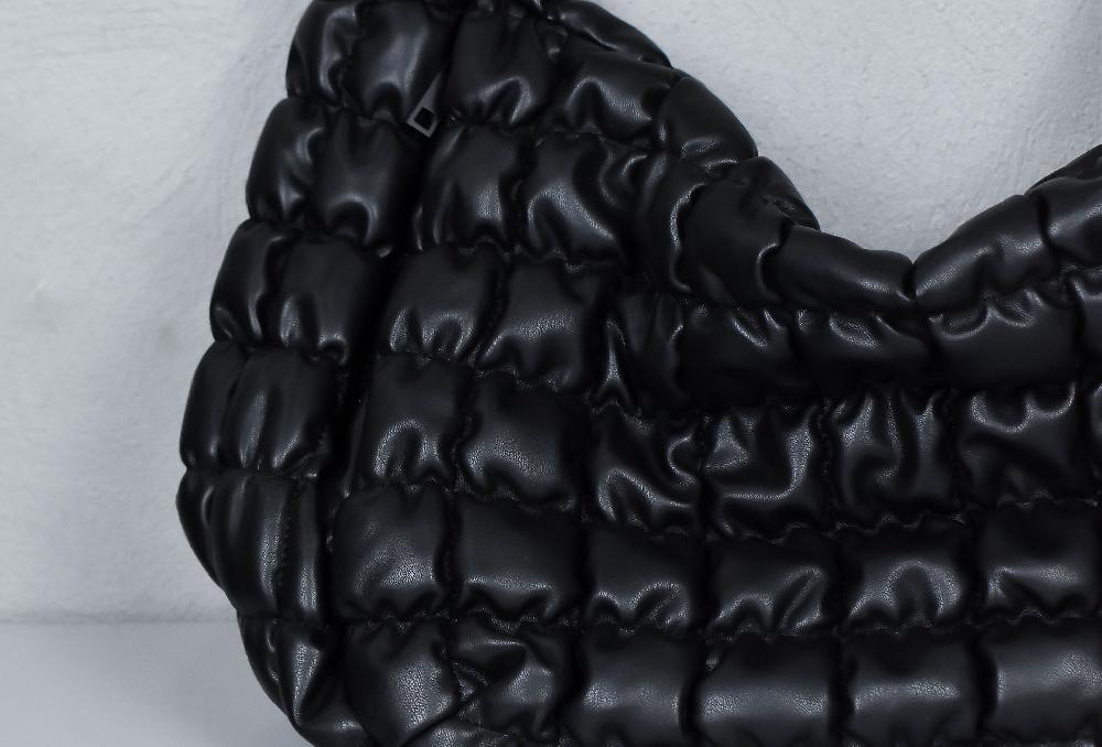 The New Black BOLSO ESTILO CUERINA MAXI