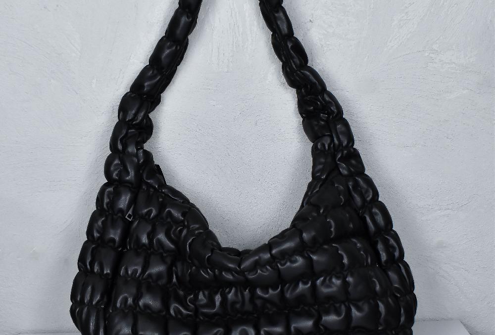 The New Black BOLSO ESTILO CUERINA MAXI