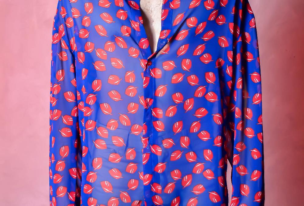 The New Black ca ml traslucida falling red leaves