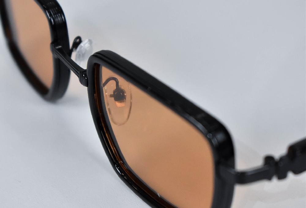 The New Black ROMAN TRASLUCID