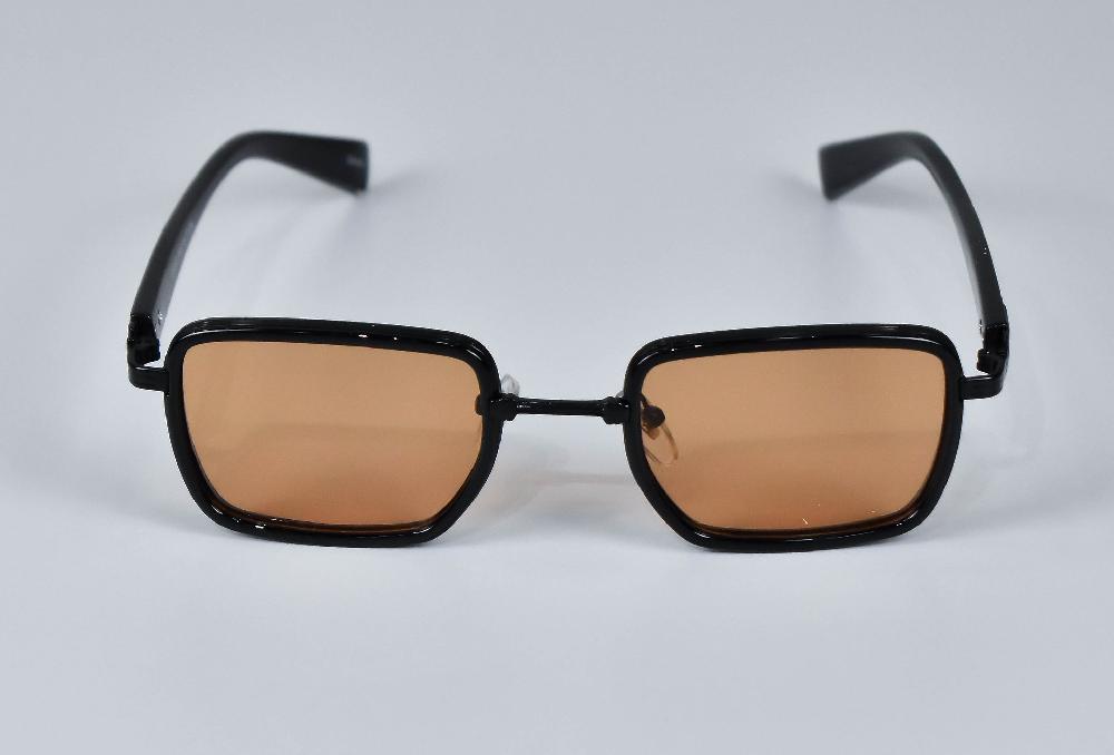 The New Black ROMAN TRASLUCID