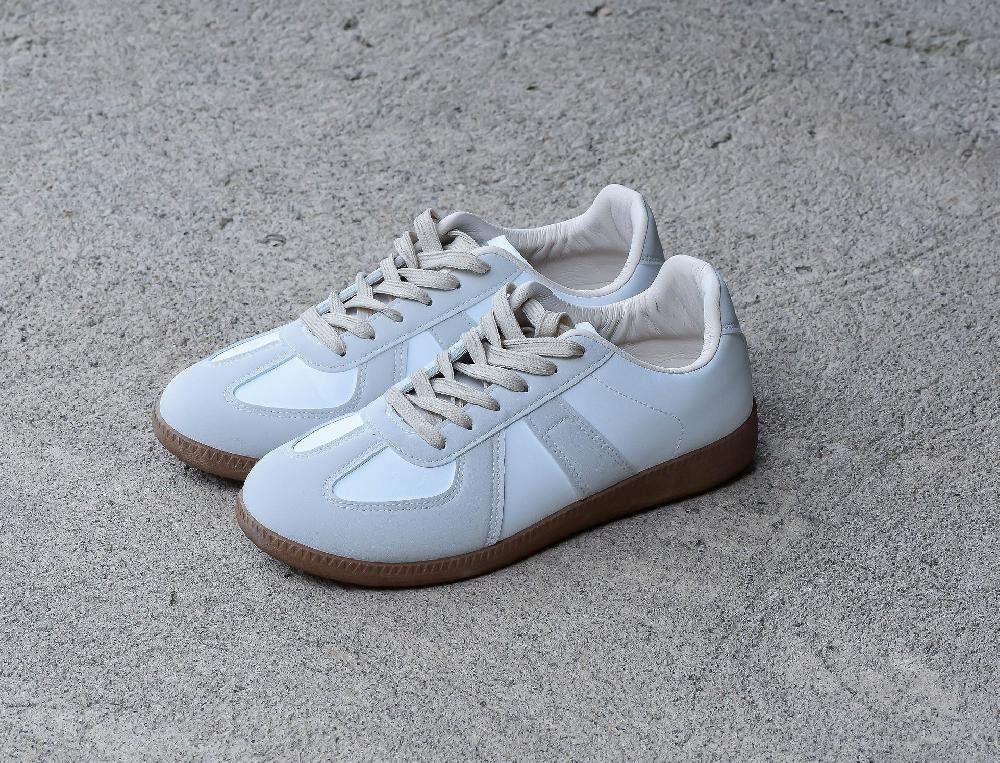 The New Black WHITE COURT SNEAKERS