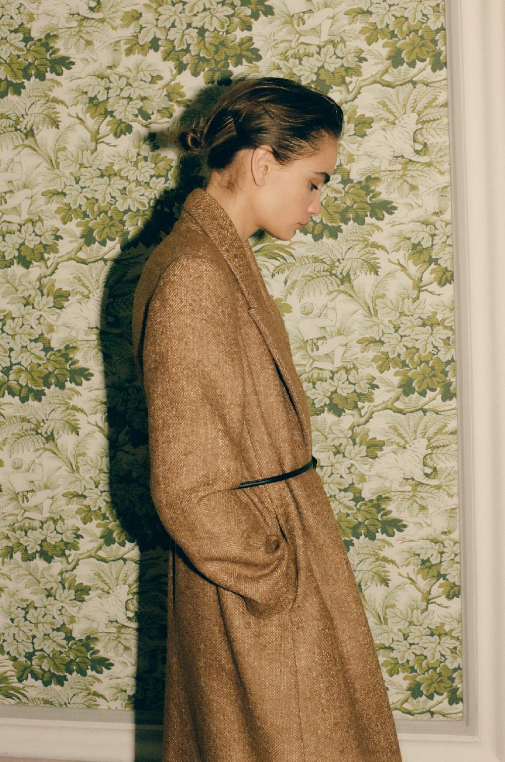 The New Society Abrigo De La Mujer Júpiter