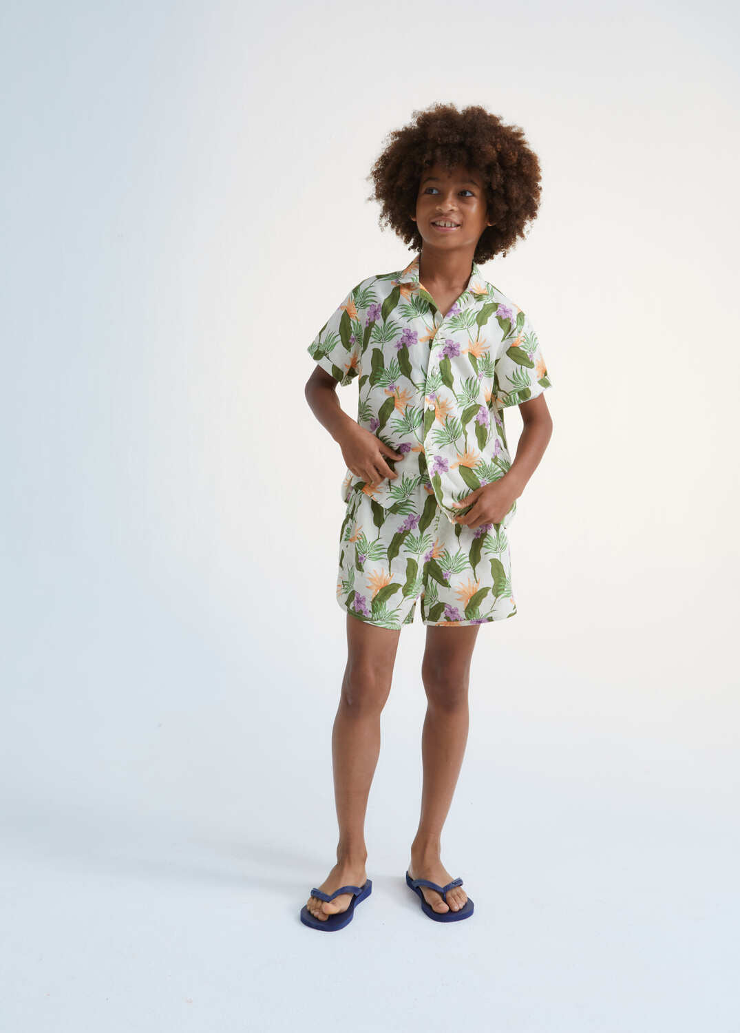 the new society Colinas cortas