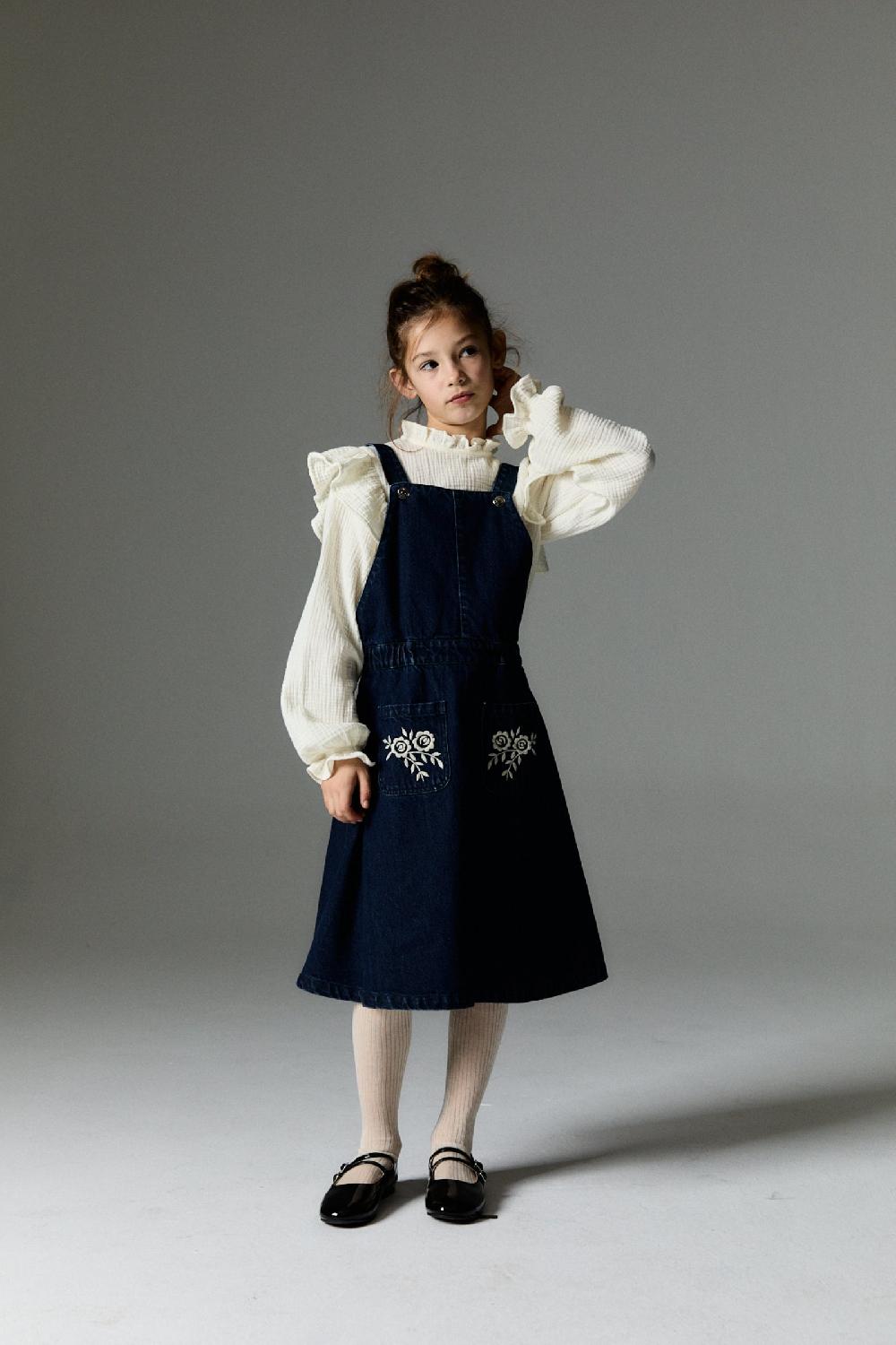 The New Society Delantal De Danubio