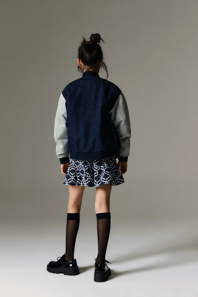 The New Society Falda Andromeda