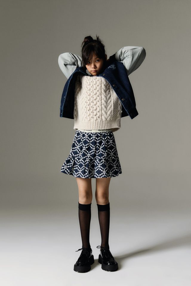 the new society Falda andromeda