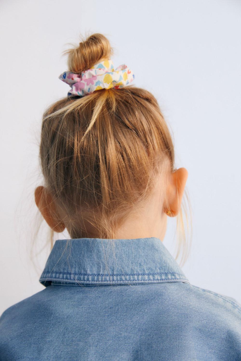 the new society Greneva Scrunchie