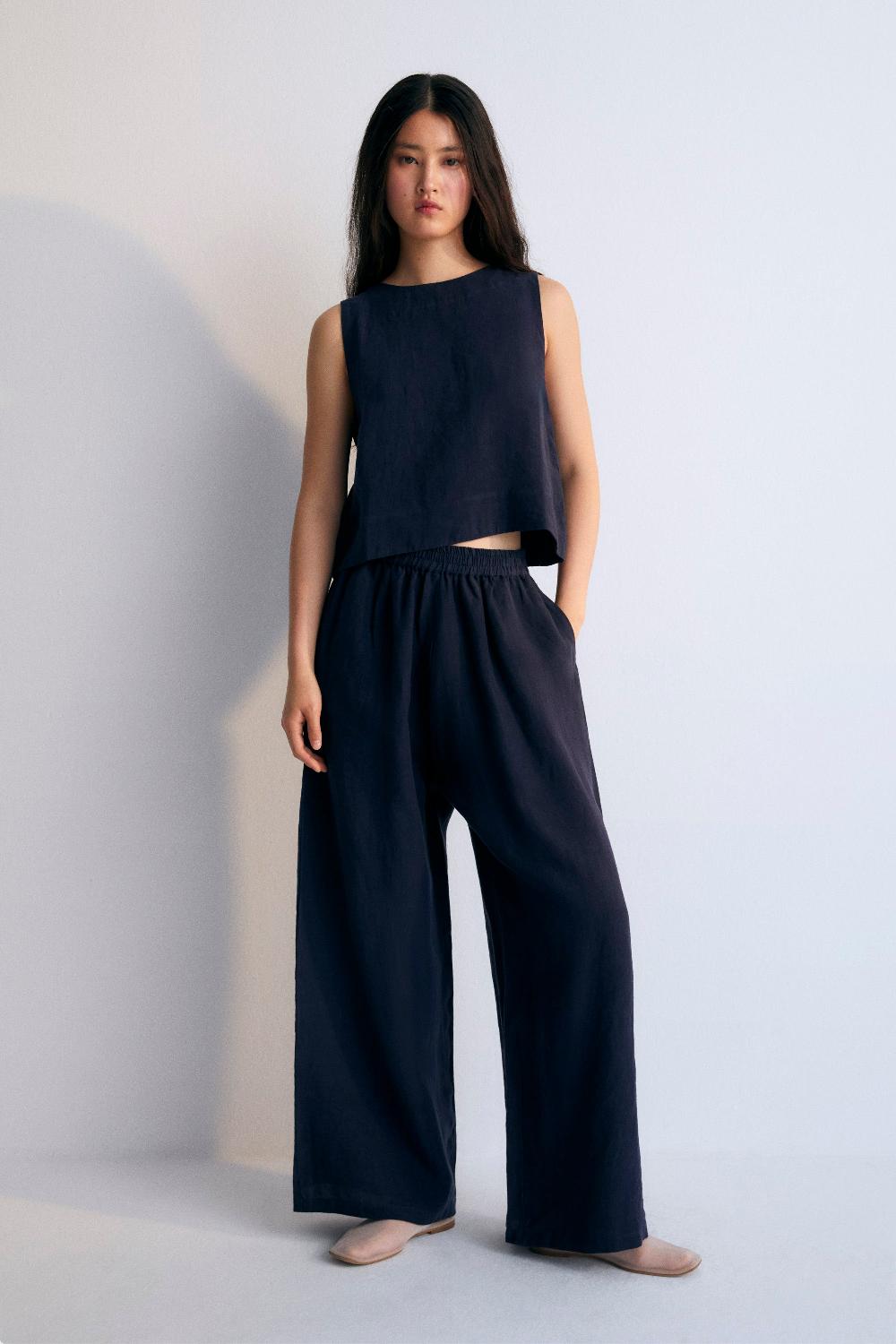 the new society Hera mujer palazzo marina