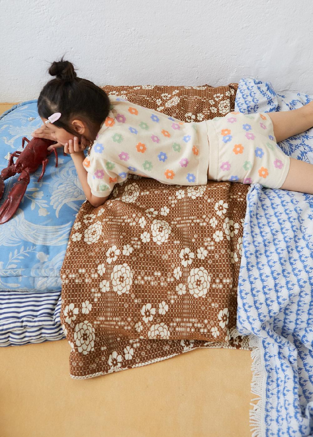 The New Society Kent Corto