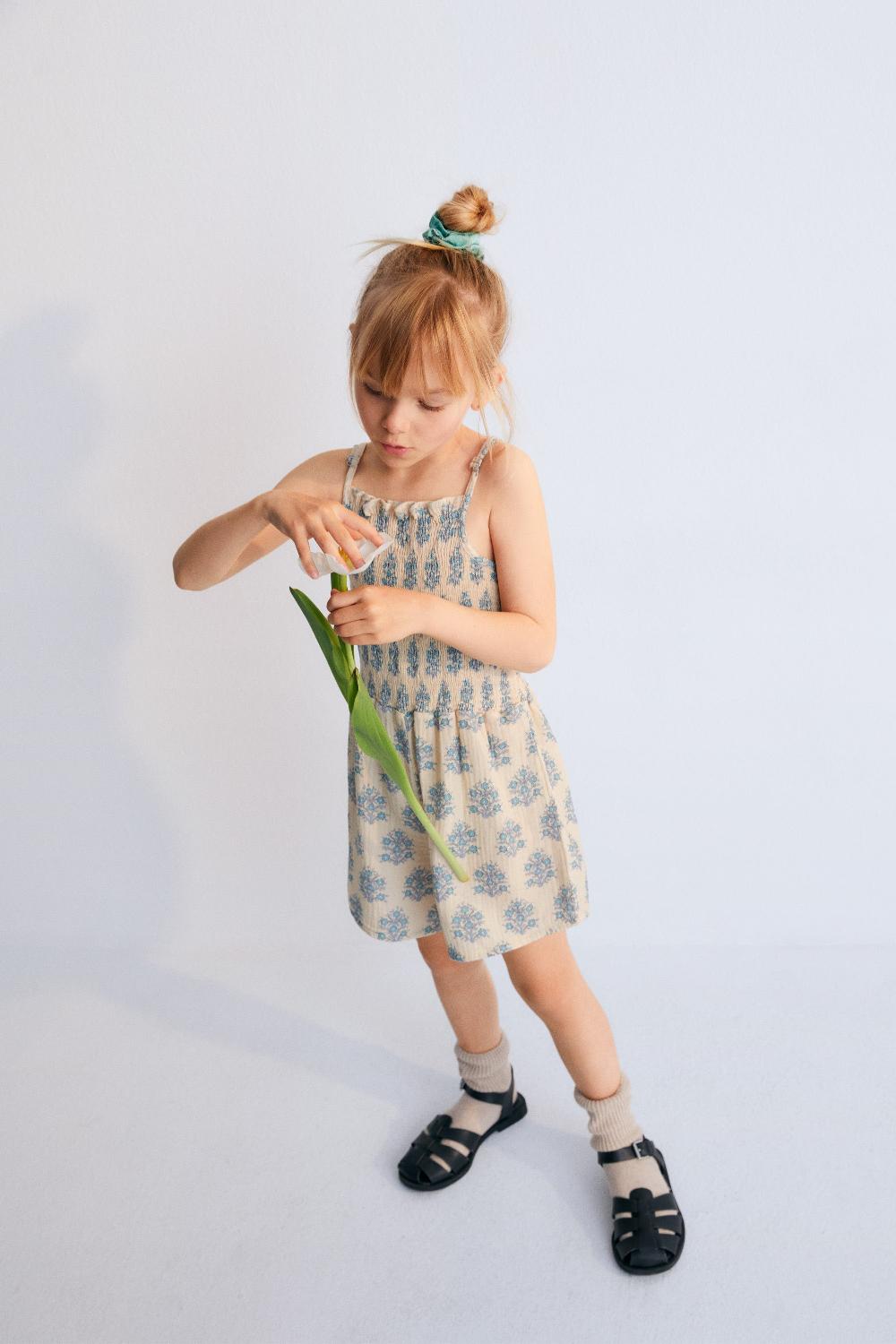 the new society Mono kyra