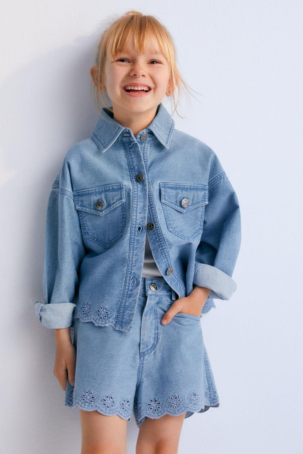 The New Society Niobe Corto