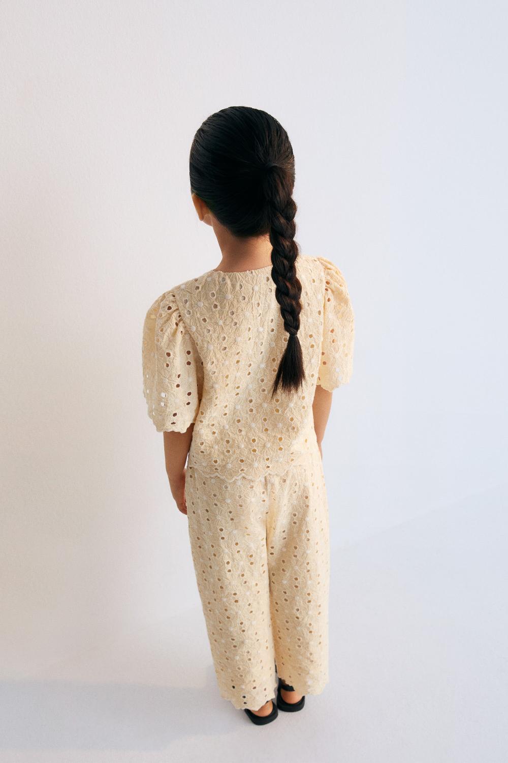 the new society Pantalón