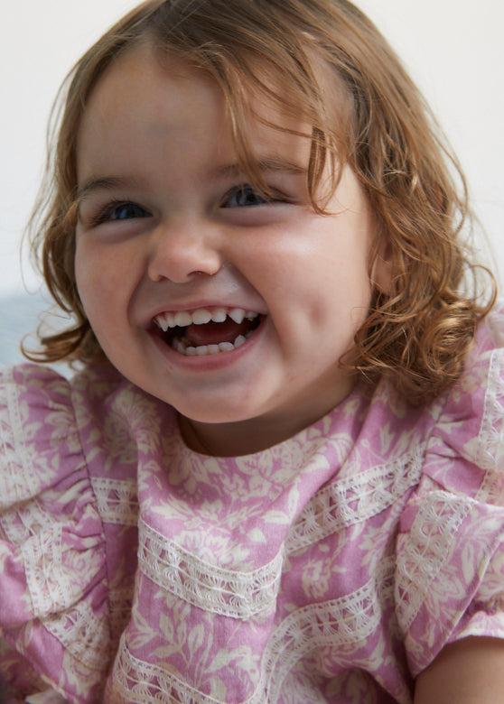 The New Society Santa Clarita Baby Blusa