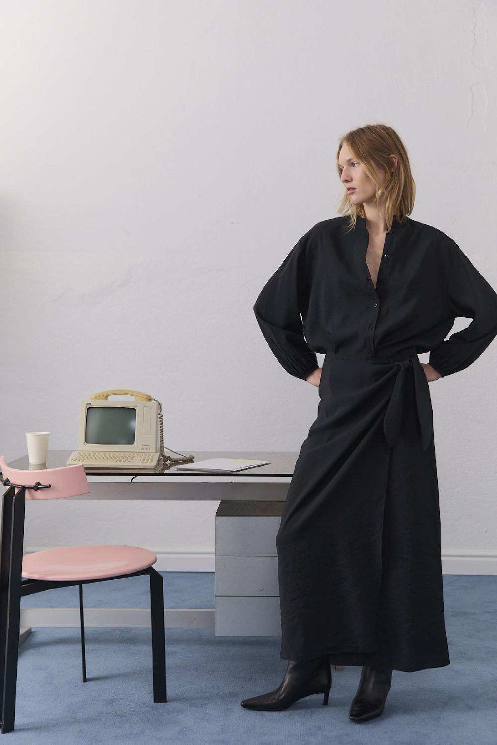 the new society ST.GERMAIN Mujer falda negra