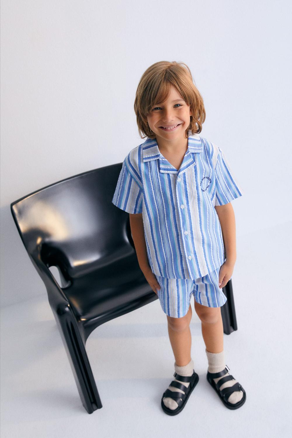 The New Society Tebas Bermudas