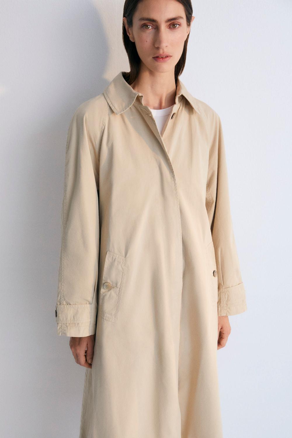The New Society Zeus Woman Trench