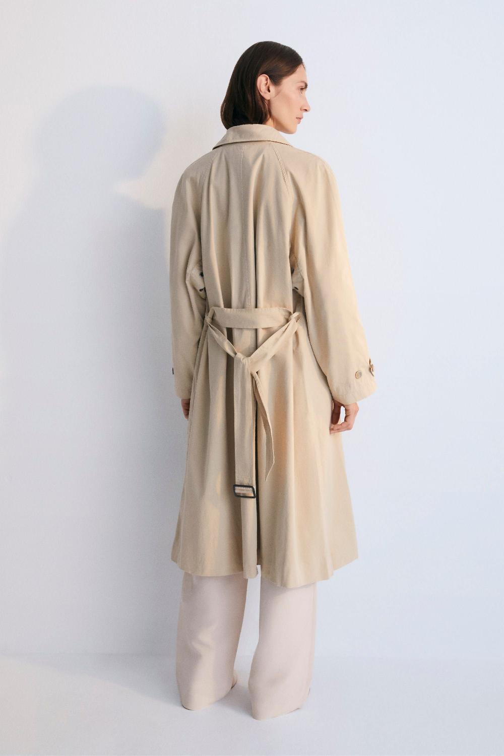 The New Society Zeus Woman Trench