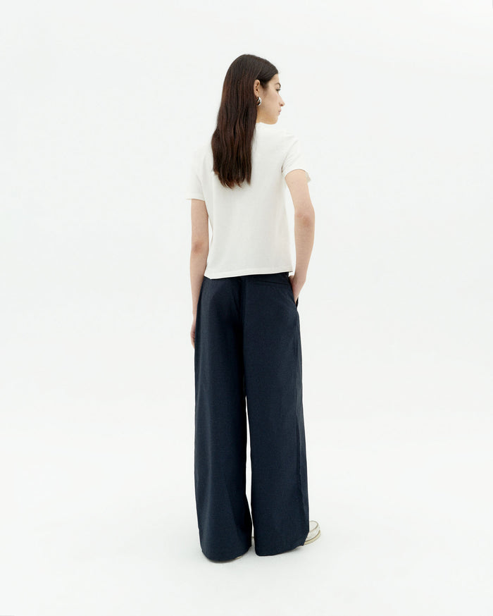 Thinking Mu Camiseta Blanca Blurry Flower Ida